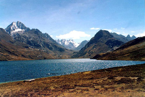 Laguna  Querococha - Cordillera Blanca