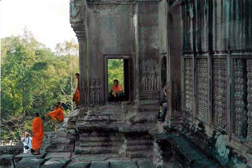 Angkor monaci